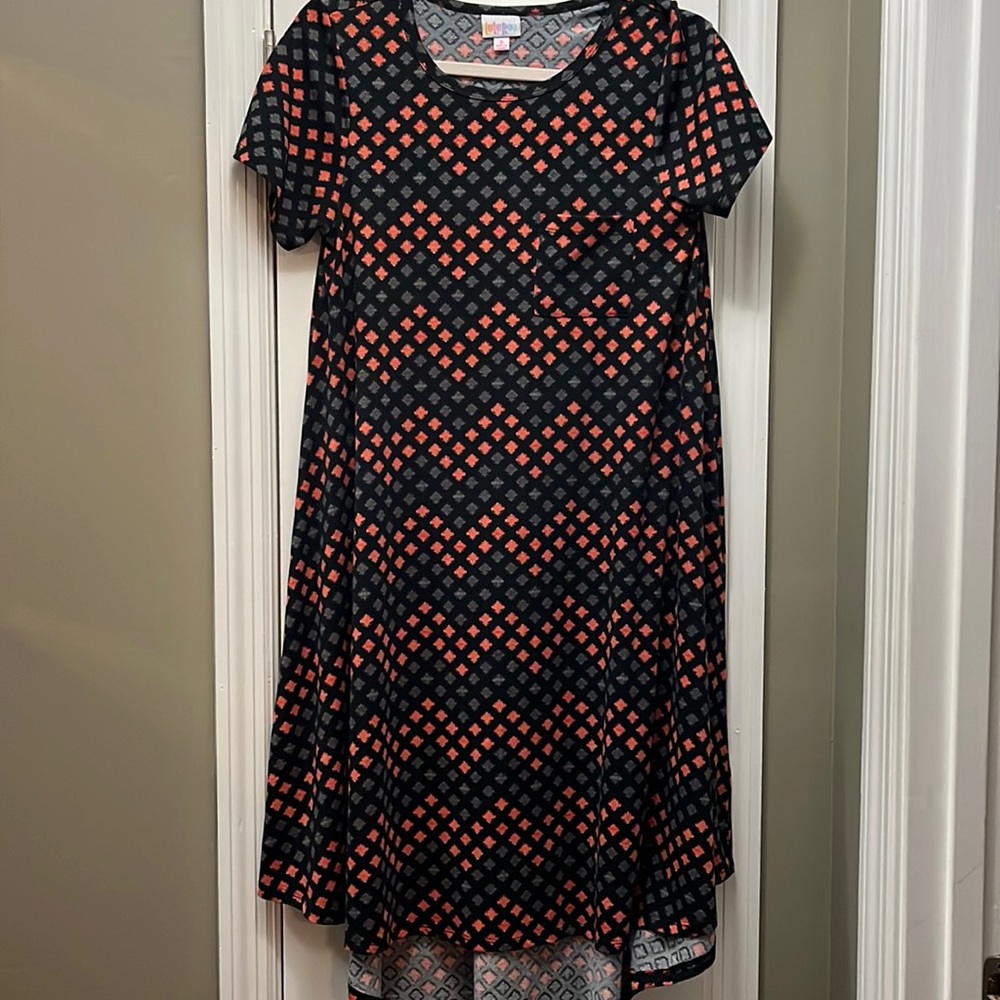 LulaRoe Carly so small